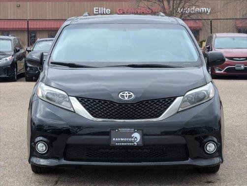 2016 Toyota Sienna SE