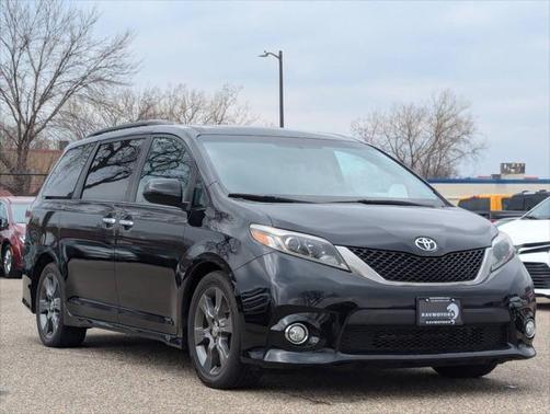 2016 Toyota Sienna SE