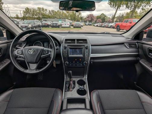 Beige 2017 Toyota Camry SE