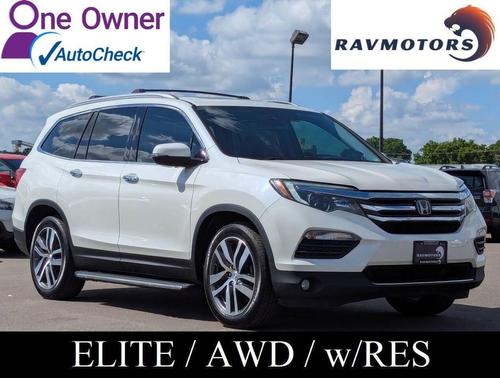 White 2016 Honda Pilot Elite