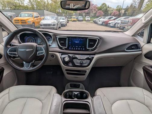 Pewter 2017 Chrysler Pacifica Touring-L