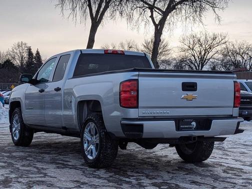 2017 Chevrolet Silverado 1500 Custom