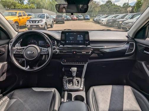 Black 2021 Kia Seltos EX AWD 4dr SUV