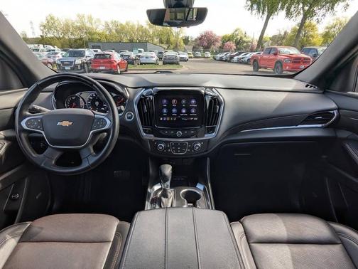 Red 2023 Chevrolet Traverse High Country