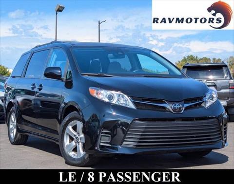 2019 Toyota Sienna LE