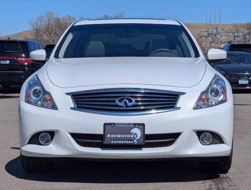 Moonlight White 2015 INFINITI Q40 Base