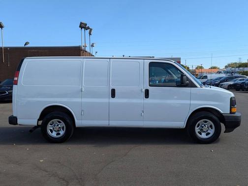 2004 Chevrolet Express 1500 Base