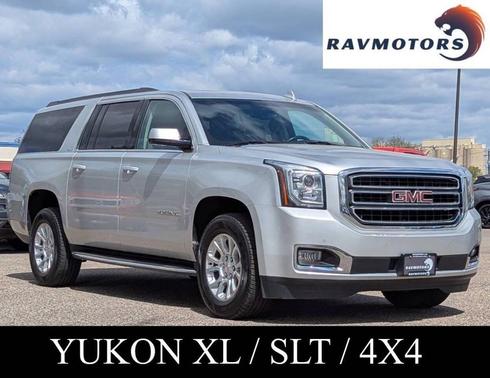 Silver 2019 GMC Yukon XL SLT