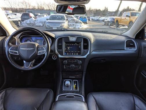 2020 Chrysler 300 Limited