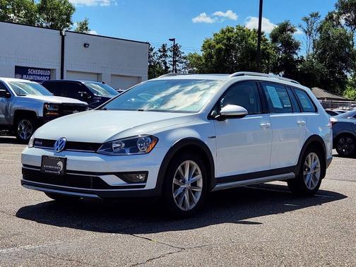 2017 Volkswagen Golf Alltrack TSI SE