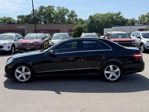 Black 2011 Mercedes-Benz E-Class 4MATIC