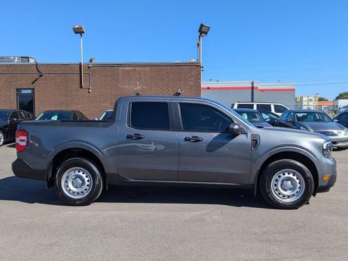 2022 Ford Maverick XL AWD 4dr SuperCrew 4.5 ft. SB