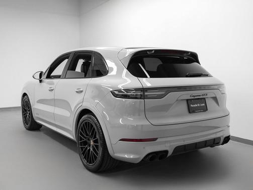2023 Porsche Cayenne GTS