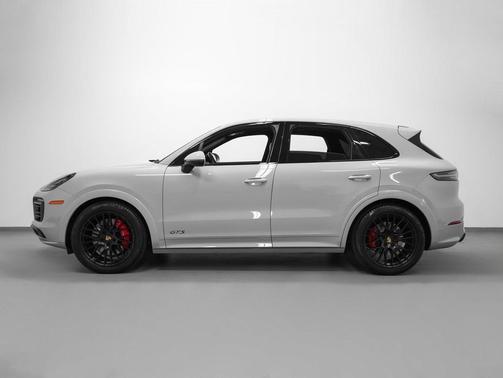 2023 Porsche Cayenne GTS