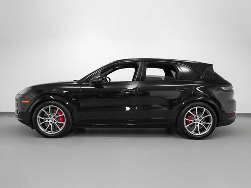 2025 Porsche Cayenne S
