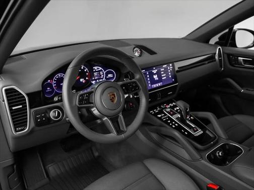 2023 Porsche Cayenne Platinum Edition
