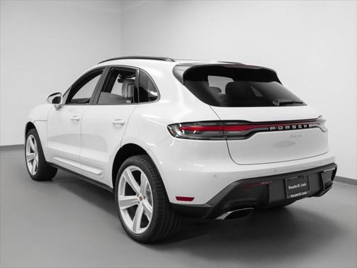 2024 Porsche Macan Base
