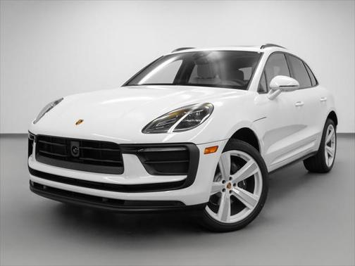 2024 Porsche Macan Base