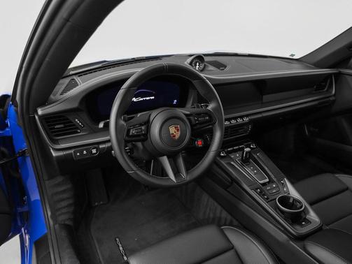 2025 Porsche 911 Carrera