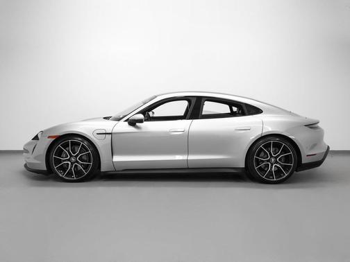 2023 Porsche Taycan 