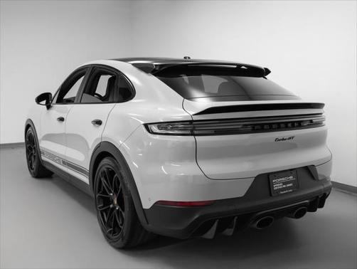 2024 Porsche Cayenne Turbo GT