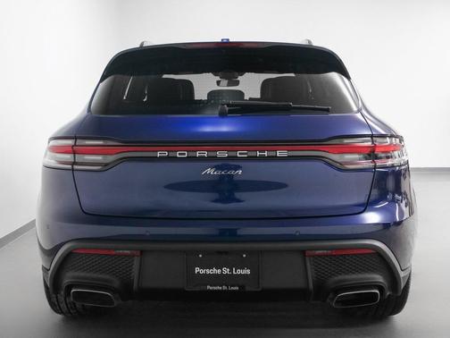 2025 Porsche Macan