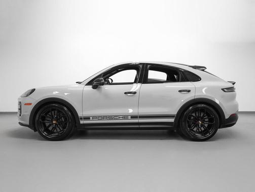 2024 Porsche Cayenne Turbo GT