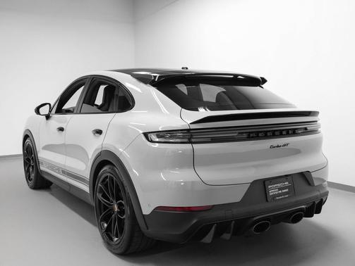 2024 Porsche Cayenne Turbo GT