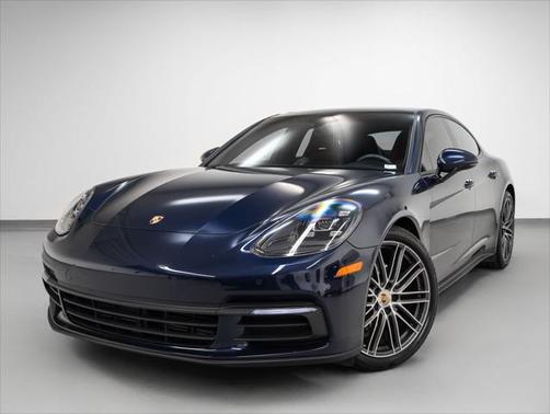 2018 Porsche Panamera 4