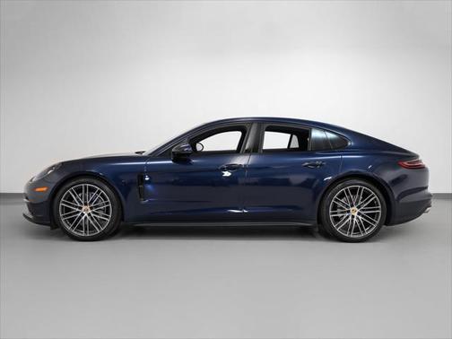 2018 Porsche Panamera 4