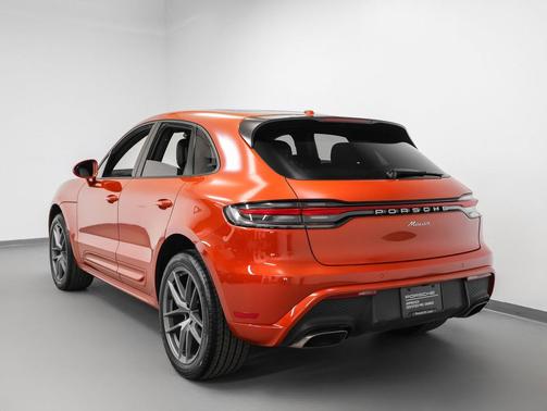 2022 Porsche Macan 