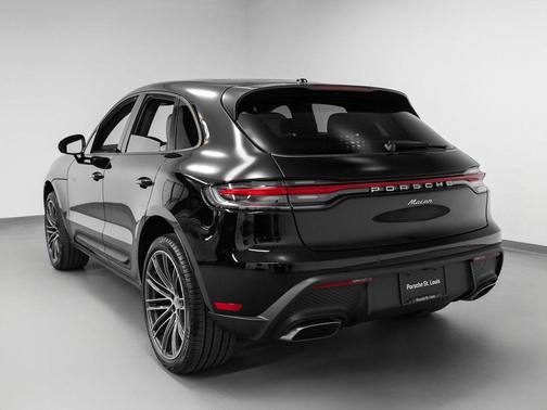 2025 Porsche Macan 