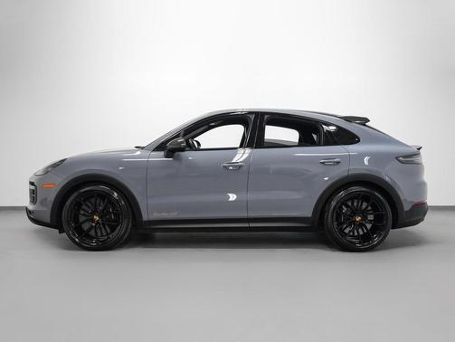 2023 Porsche Cayenne Turbo GT