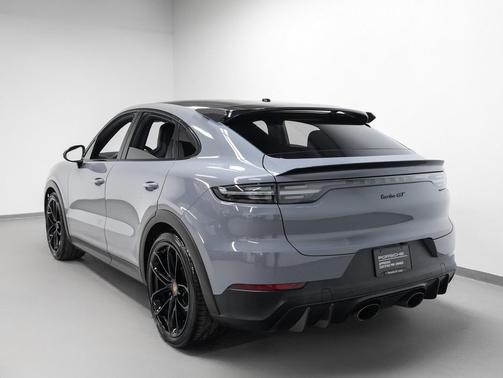 2023 Porsche Cayenne Turbo GT