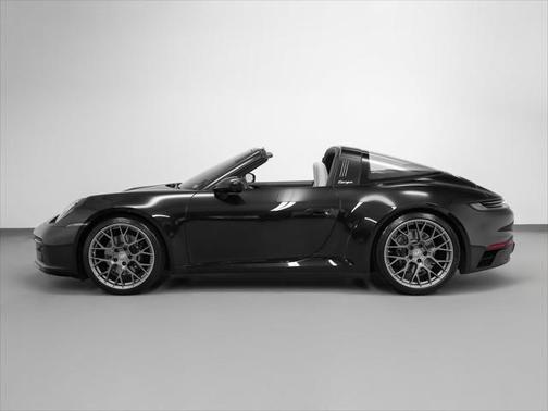 2022 Porsche 911 Targa 4S