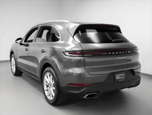 2024 Porsche Cayenne