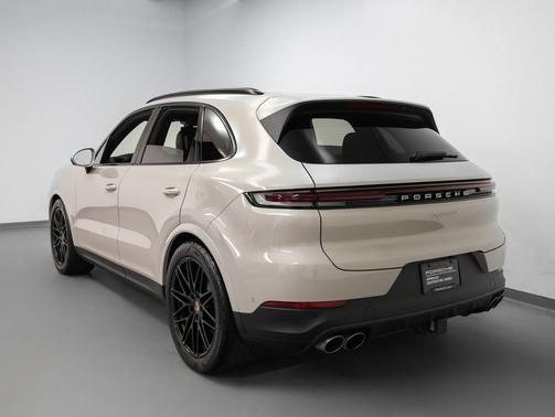 2025 Porsche Cayenne S
