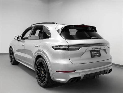 2021 Porsche Cayenne GTS