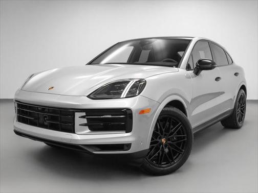 2025 Porsche Cayenne Base