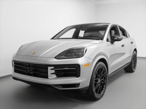 2025 Porsche Cayenne Base