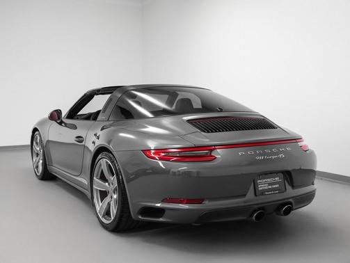 2019 Porsche 911 Targa 4S