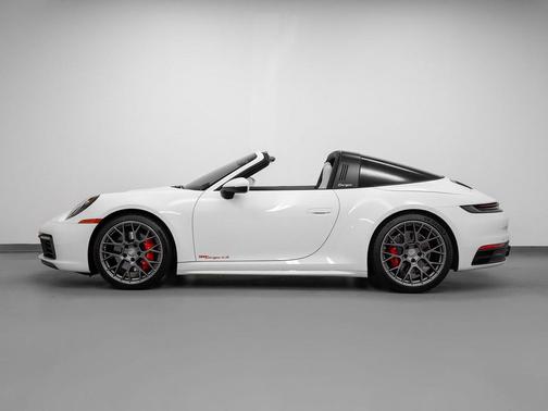 2024 Porsche 911 Targa 4 GTS