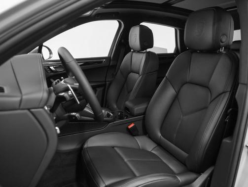 2026 Porsche Macan T