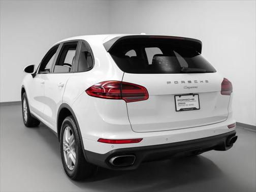 2018 Porsche Cayenne Base