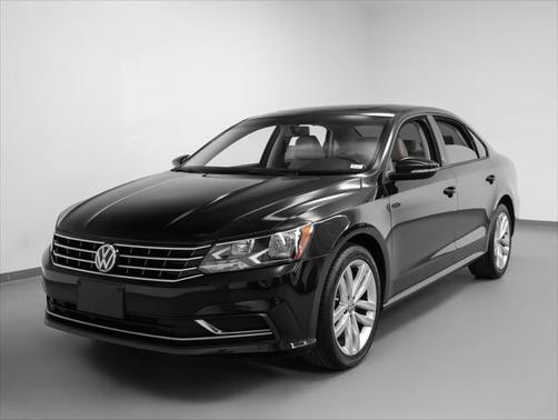 2019 Volkswagen Passat 2.0T Wolfsburg Edition