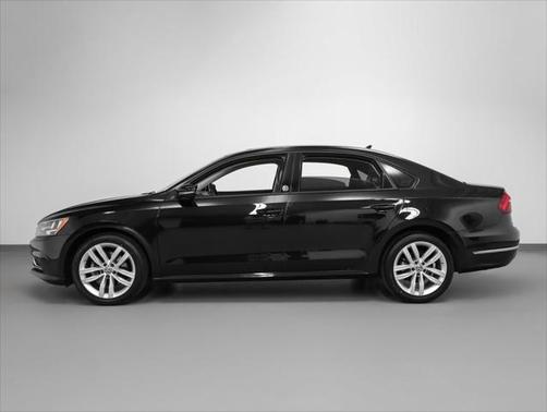 2019 Volkswagen Passat 2.0T Wolfsburg Edition