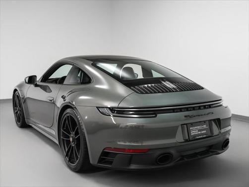 2024 Porsche 911 Carrera 4 GTS