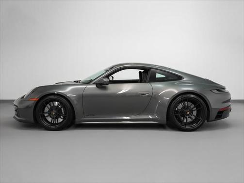 2024 Porsche 911 Carrera 4 GTS