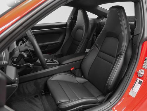 2025 Porsche 911 Carrera