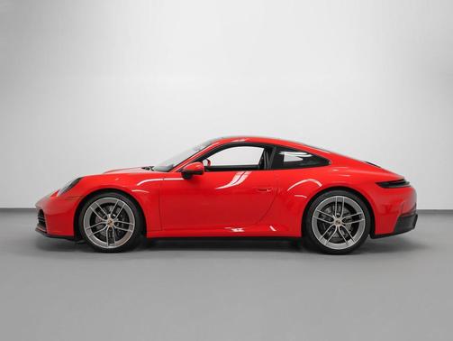 2025 Porsche 911 Carrera